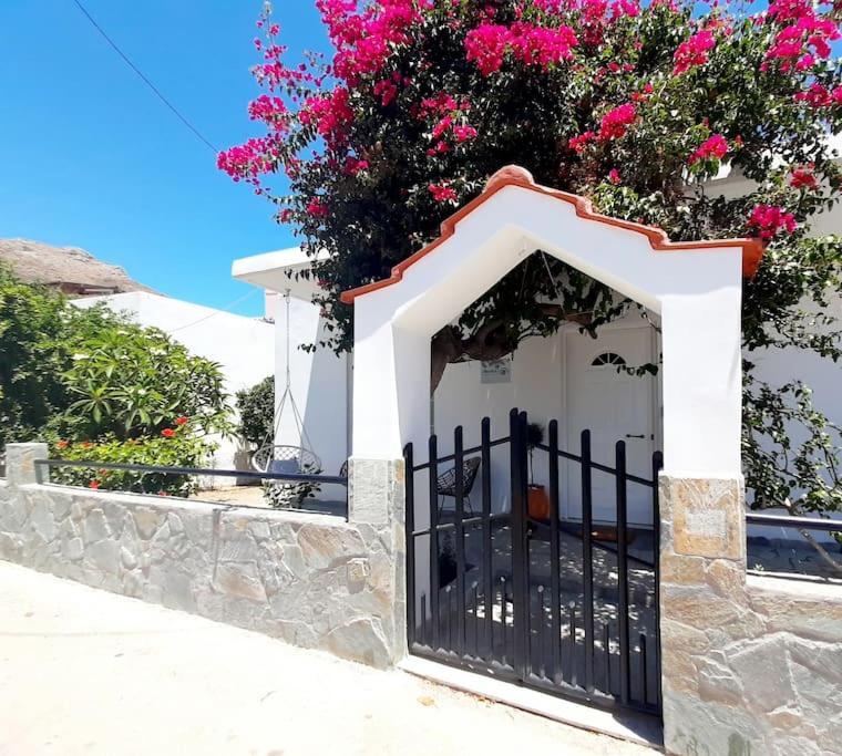 Annika'S Summer Dream Livadia  Ngoại thất bức ảnh